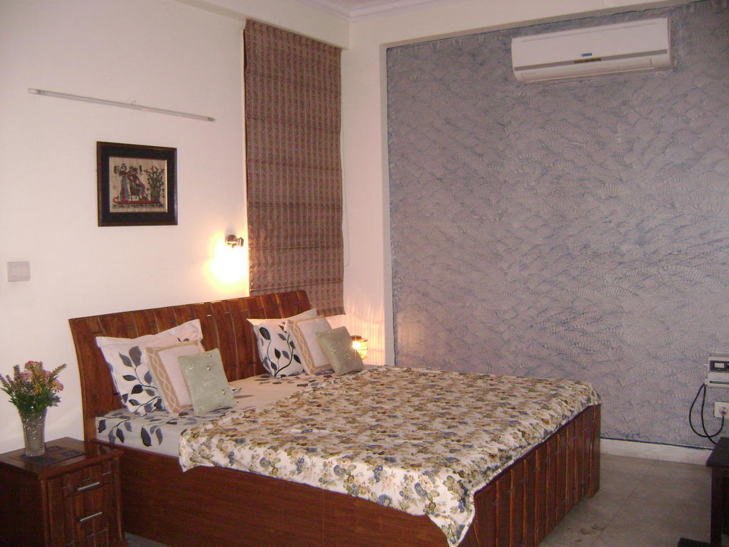 Sabs Bed And Breakfast Nueva Delhi Habitación foto